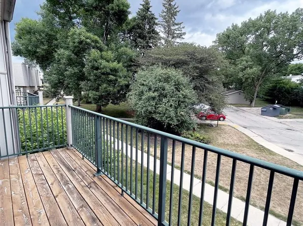 2406 Independence Lane #204, Madison, WI 53704
