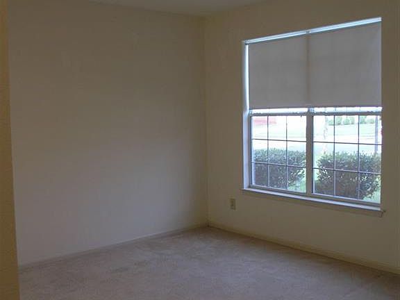 4th image of 2833 Beaden Ct