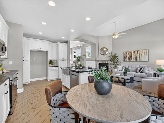 5th image of 107 Lembi Dr