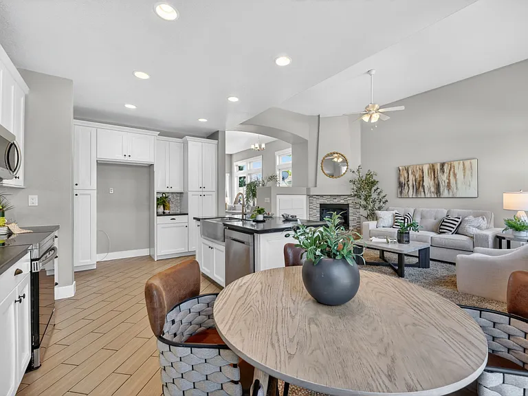 107 Lembi Dr — Photo 5