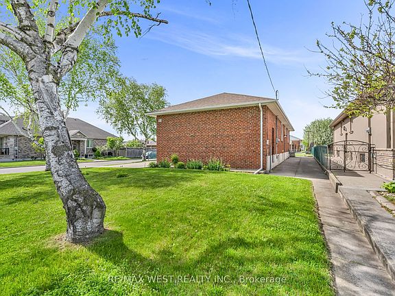 5th image of 90 Tavistock Rd