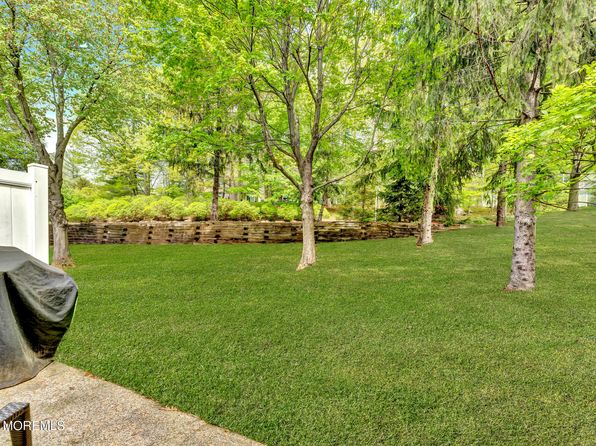 43 Woodledge Ct, Rockaway, NJ 07866