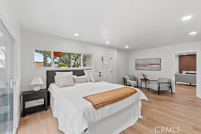 1421 E Norwood Pl — Photo 11