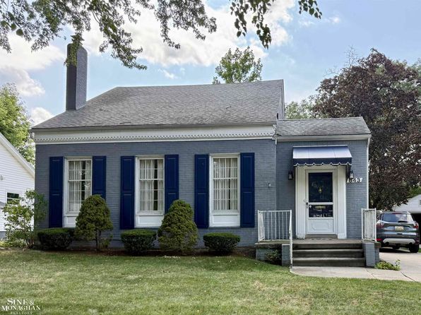 843 Rivard Blvd
