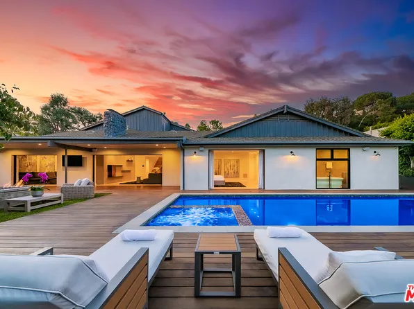 9038 Meredith Pl, Beverly Hills, CA 90210