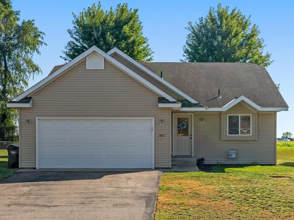 1611 Forest Glen Cir, Saint Augusta, MN 56301