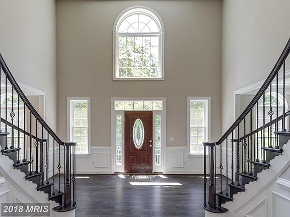 3rd image of 6526 Dearborn Dr