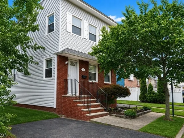 21 Main St, Linden, NJ 07036