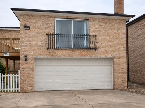 10430 Michael Todd Ter #3-1N-1N, Glenview, IL 60025