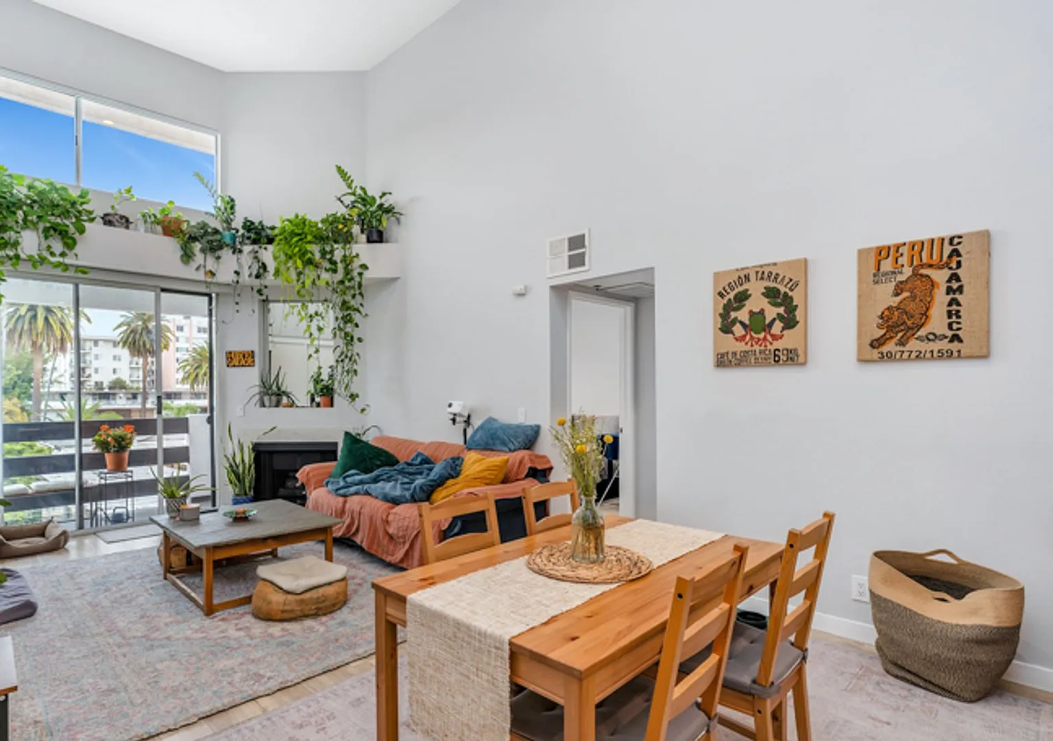 Reno Apartments — Photo 1