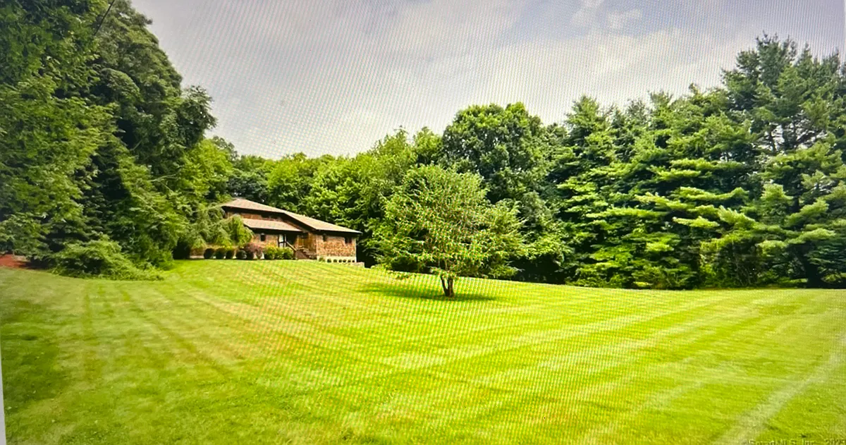 Building Photo - 622 Cedar Grv #1