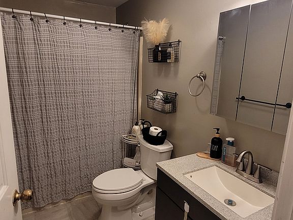 3rd image of 394 Bemis Rd #B