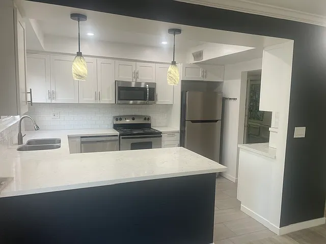 2 bed, 1100 sqft, $3,750 — Photo 4