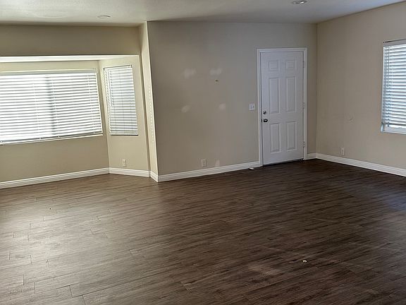 2nd image of 14518 Harvest Ave