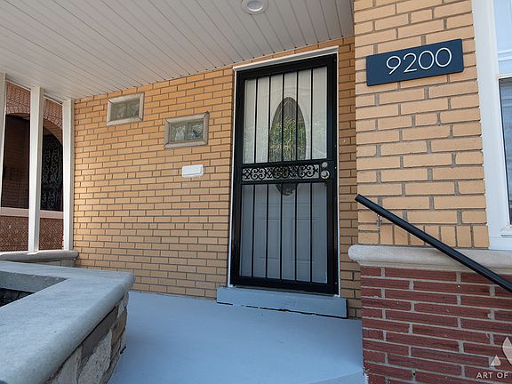 5th image of 9200 S Racine Ave