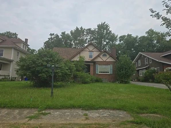 415 Norwood Ave, New Castle, PA 16105