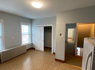 312 E Broad St #2B, Quakertown, PA 18951