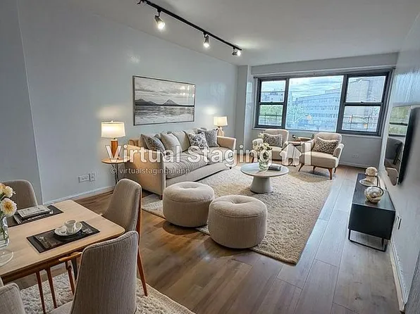 85-15 Main St, Jamaica, NY 11435