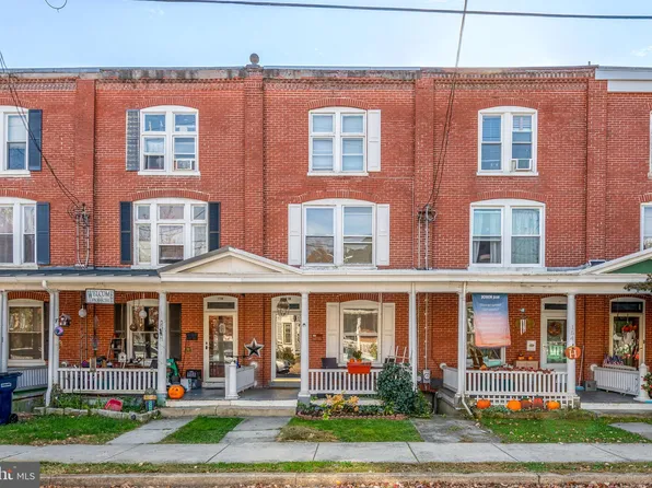 156 Front St, Lititz, PA 17543