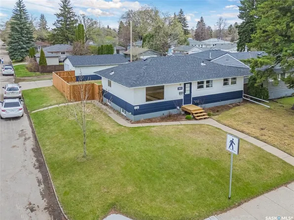 1601 Cumberland AVENUE S, Saskatoon, SK S7H 2M4