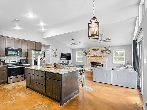3rd image of 53 Twin Lakes Dr