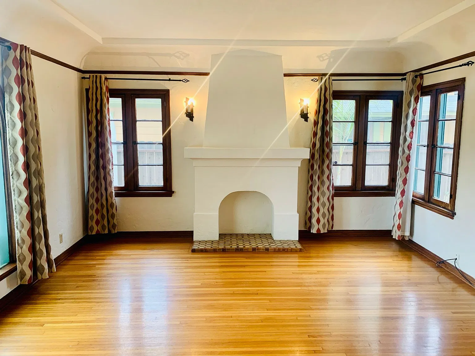 3130 E. Theresa St., Long Beach, CA 90814 — Photo 3