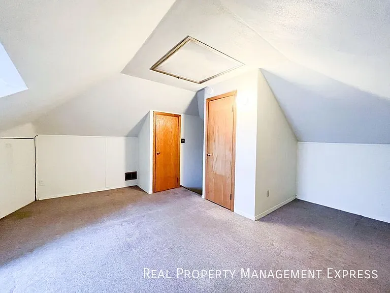 715 S 4th Ave — Photo 10