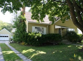 313 W Lake St, Horicon, WI 53032