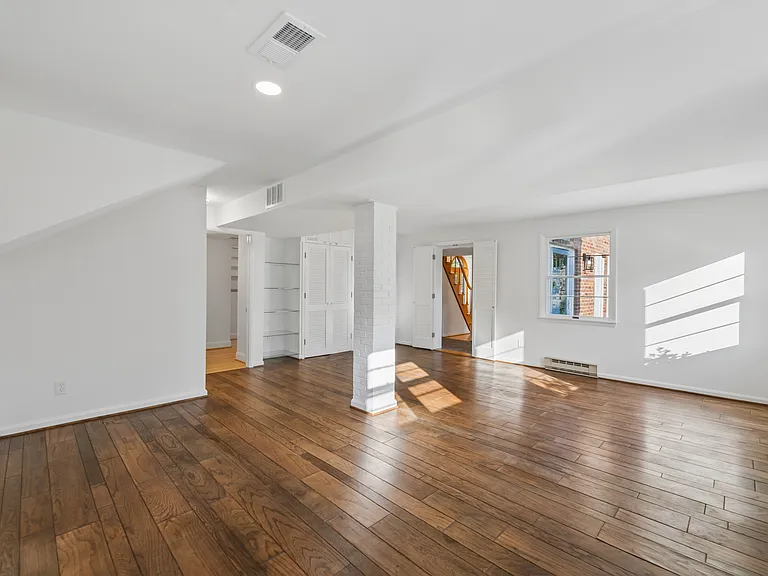 1106 Westbriar Ct NE — Photo 25