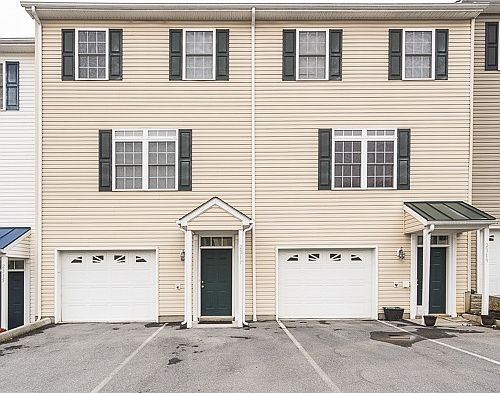 1st image of 2317 Kendall Ln