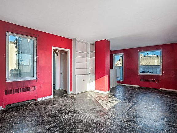 2nd image of 815 Park Ave #Penthouse 3