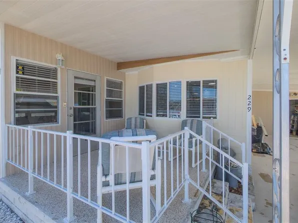 229 Dixie Ln, Tarpon Springs, FL 34689