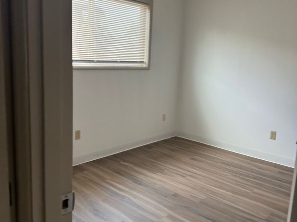 934 8th Ave APT 5