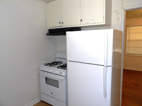 4th image of 1809 NW Andrews Ave
