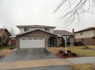 22412 Riverside Dr, Richton Park, IL 60471
