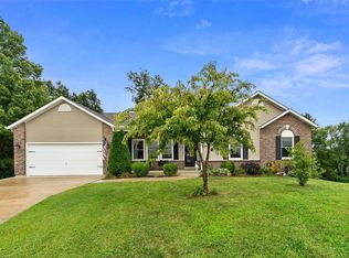 414 Parkway Dr, Troy, MO 63379