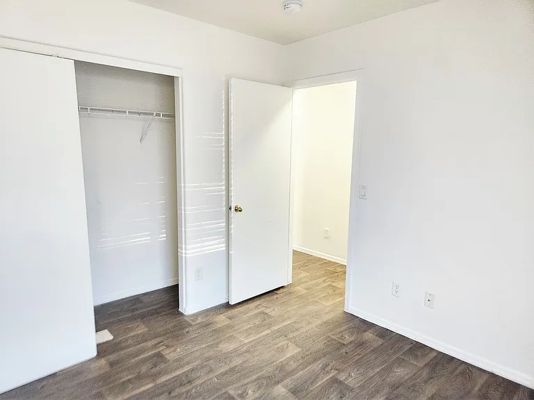 12574 W Lisbon Ln — Photo 14