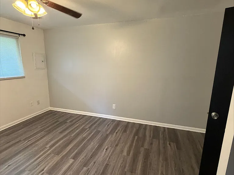 308 Kenbrook Dr — Photo 5