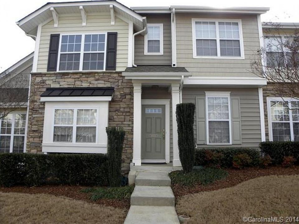 1st image of 8033 Lynwood Sq