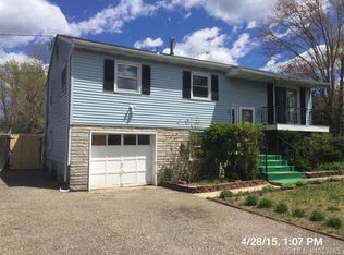 5 Romana Ln, Toms River, NJ 08755