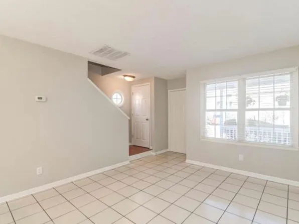 1203 Meadow Park Ln, Mount Pleasant, SC 29464