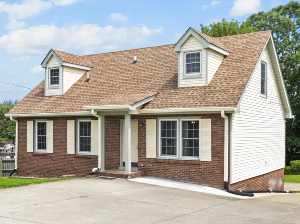 364 Randell Dr, Clarksville, TN 37042