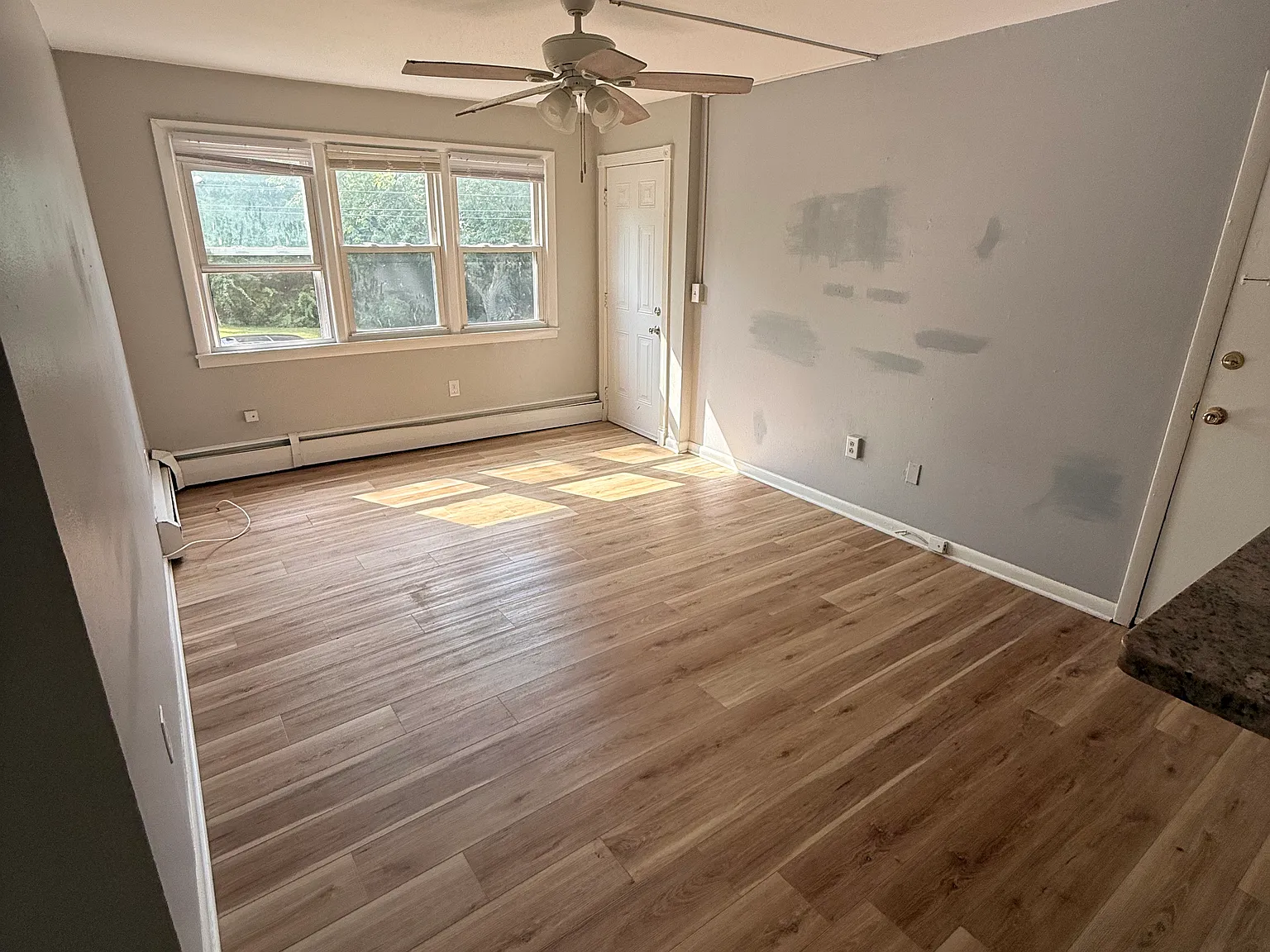 2 bed, 800 sqft, $1,700 — Photo 4