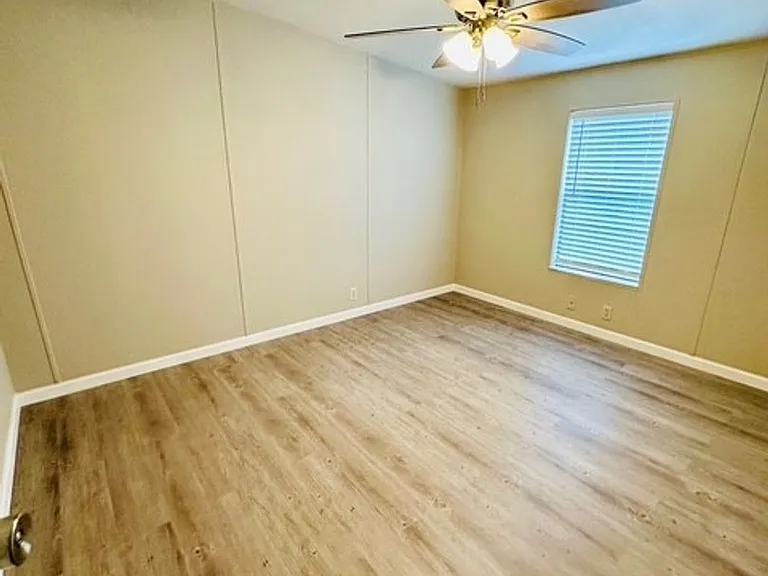 6814 Redwing Rd — Photo 23