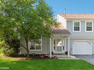 97 Hazelnut Dr, Streamwood, IL 60107