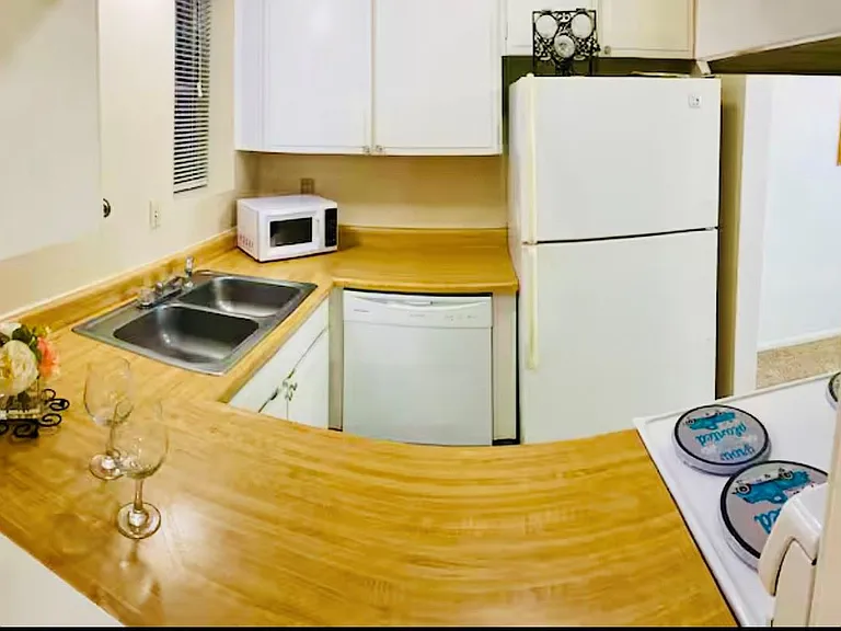 7900 Westheimer Rd #220 — Photo 10