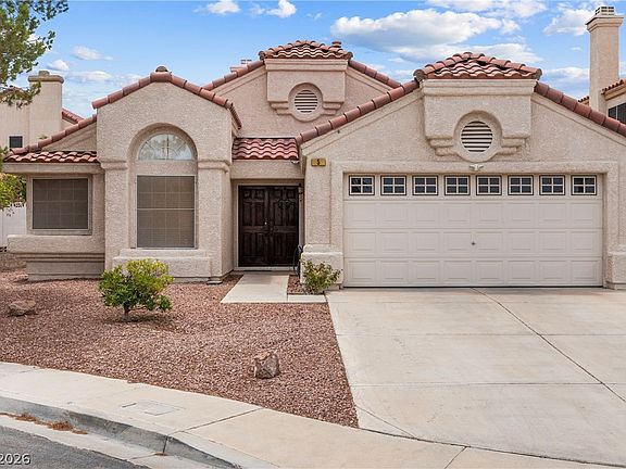 2nd image of 5 Barton Spring Cir