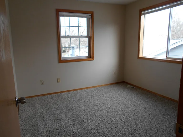 21614 Jay St — Photo 16