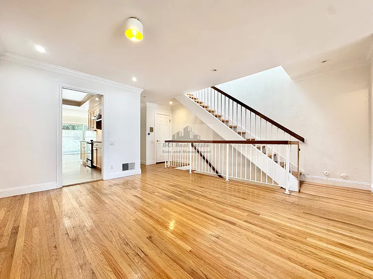 6 Topaz Way — Photo 13