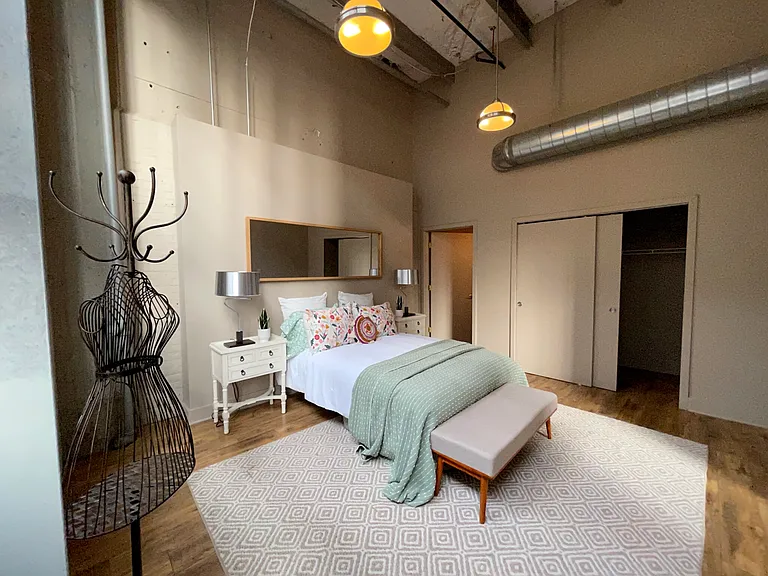 2320 Lofts — Photo 9